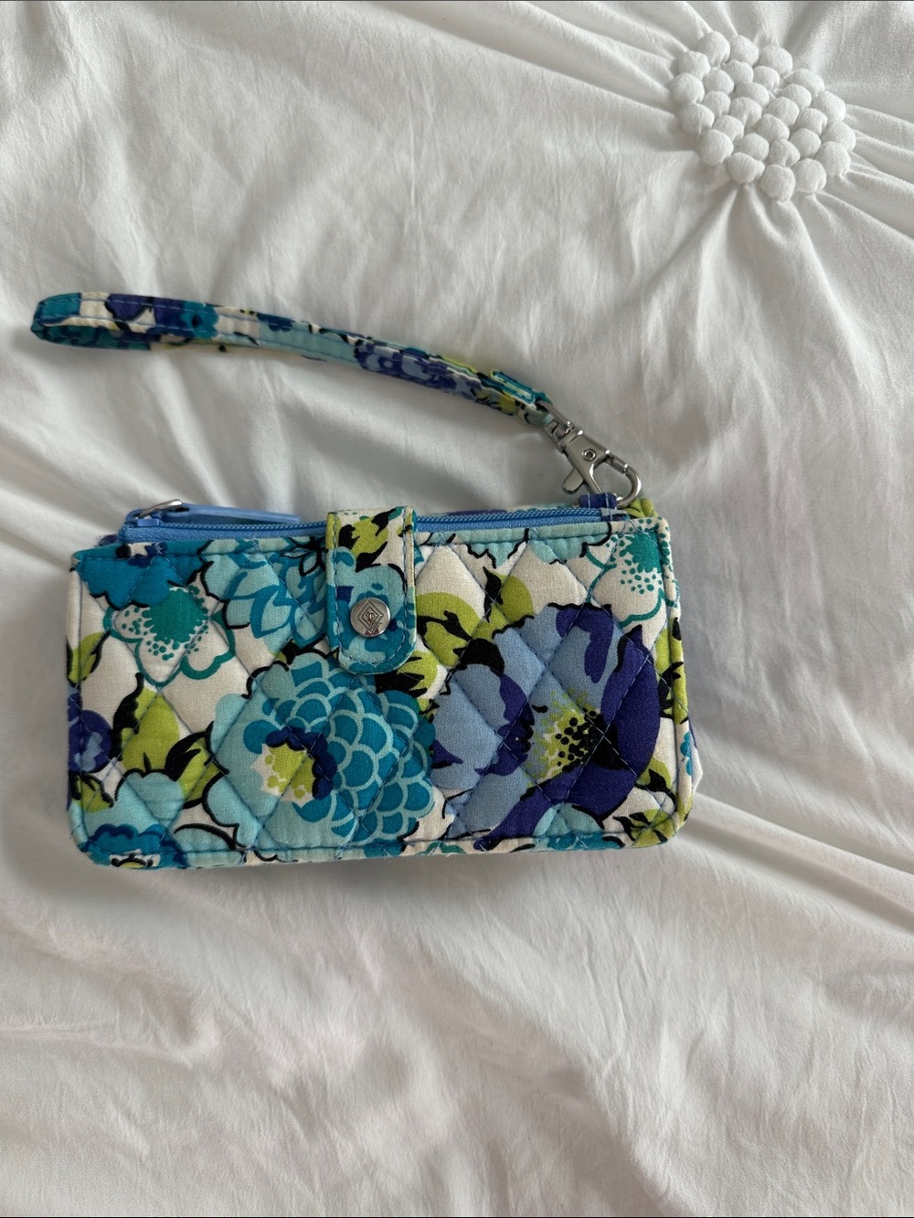 Vera Bradley Blue & Green Floral Quilted Wristlet Clutch - Picture 2 of 3